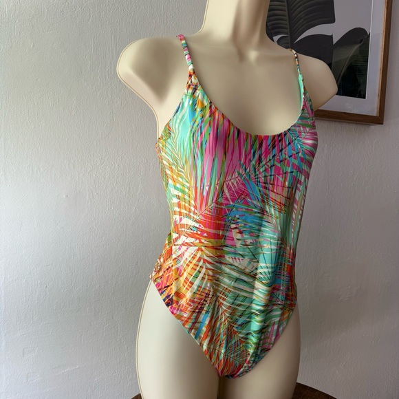 Hurley Primavera Palm One Piece NWT - Picture 2 of 9